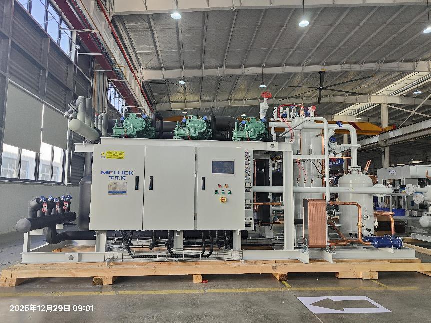 Meluck multi-compressor parallel rack system with Bitzer compressors and control panel for large-capacity blast freezer applications